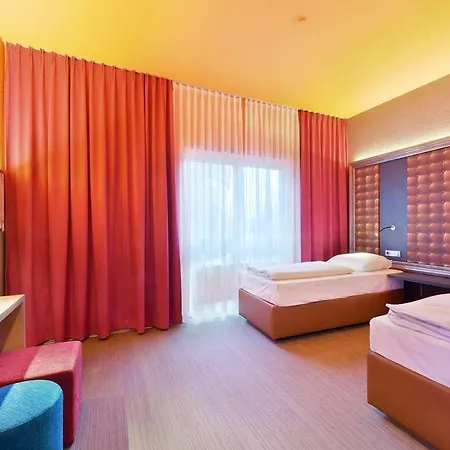 Otel Designhotel + Congresscentrum Wienecke Xi.
