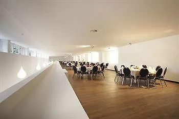 Designhotel + Congresscentrum Wienecke Xi. Otel 4*