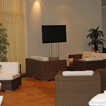 Designhotel + Congresscentrum Wienecke Xi. Otel