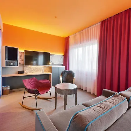 Otel Designhotel + Congresscentrum Wienecke Xi.